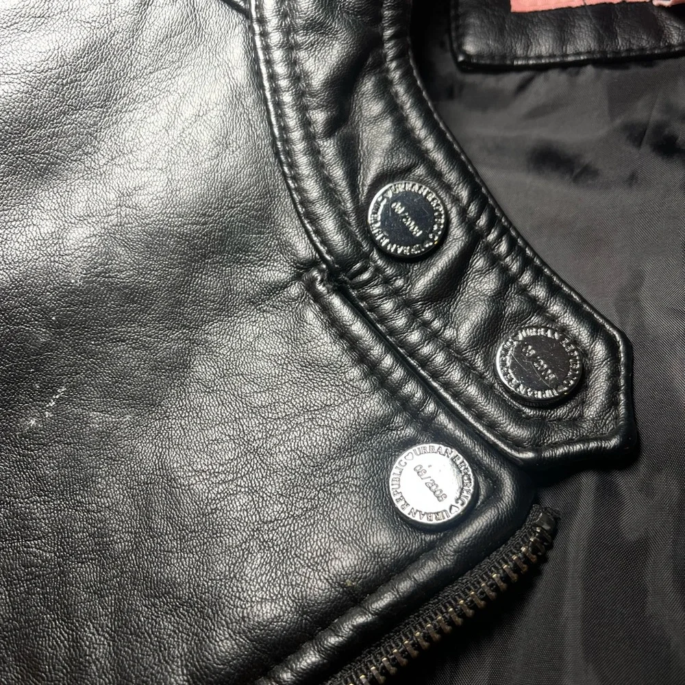 Urban Republic Girls Faux Black Leather Moto Jacket Size S 7/8 - Picture 5 of 13